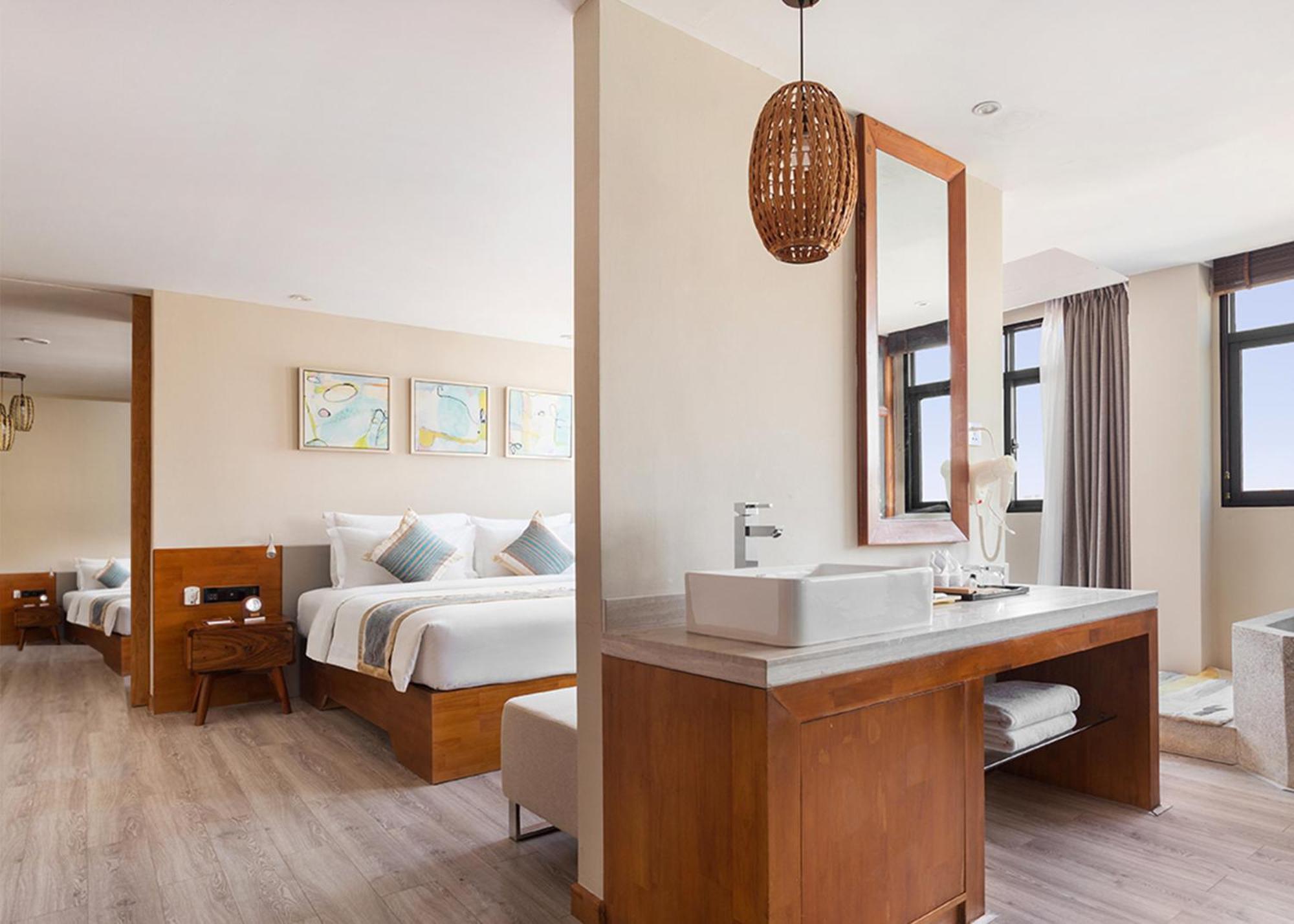 Executive Suite,1264382608:JPEG