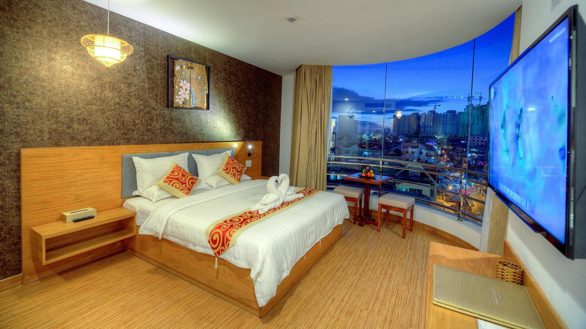 Deluxe Double Room,1592923926:JPEG